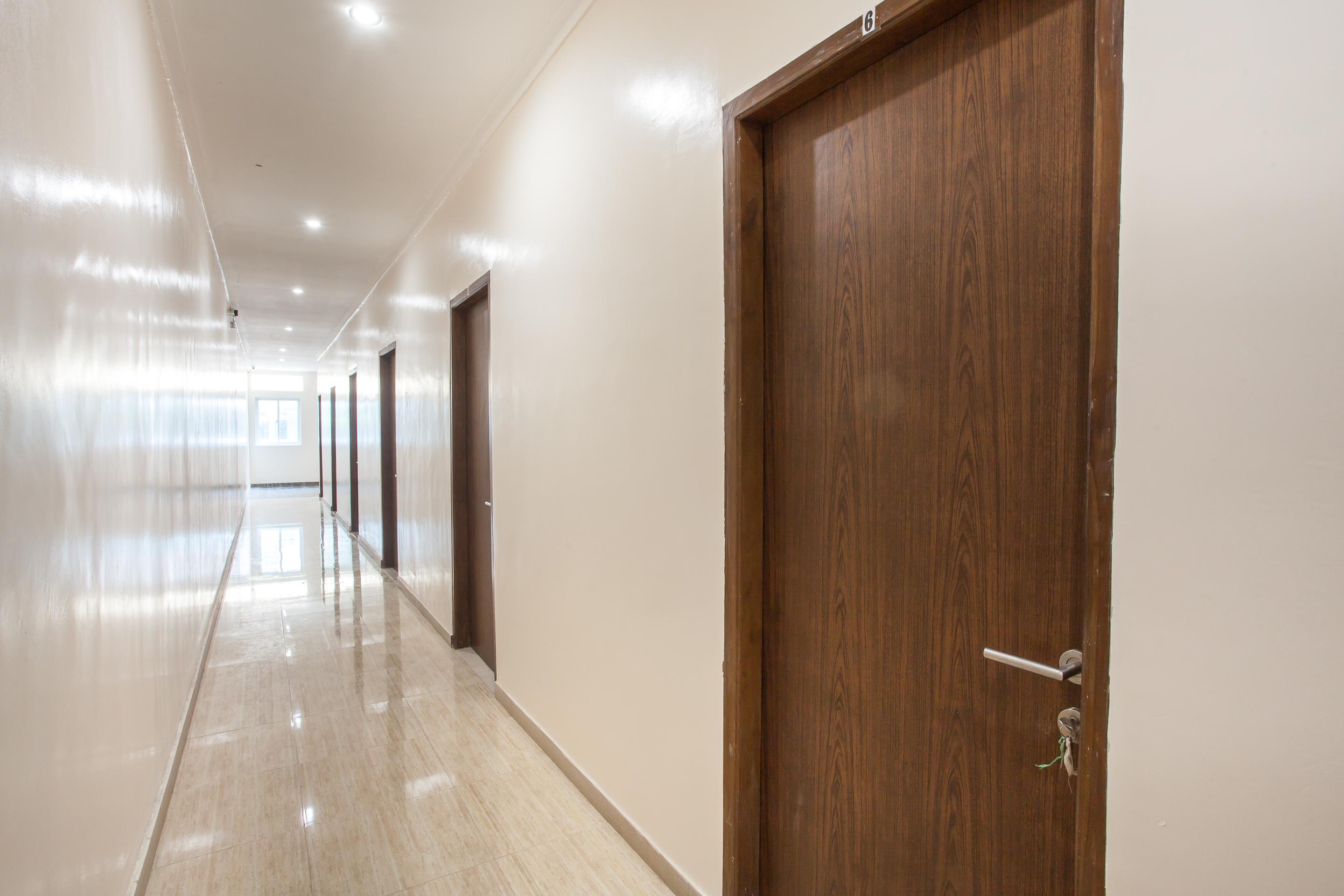 Super Oyo Capital O 134 Lg Residence Surabaia Exterior foto